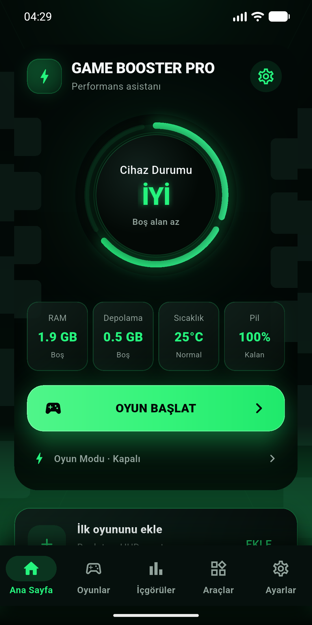 Game Booster PRO: Performance ana ekranında cihaz durumu ve gerçek cihaz metrikleri